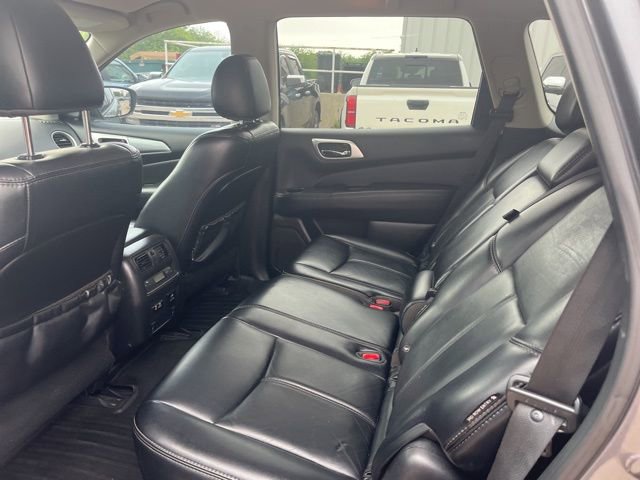 Used 2019 Nissan Pathfinder SL FWD image 9