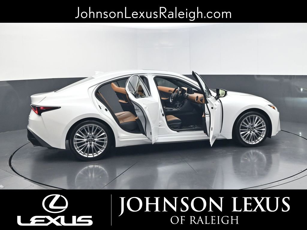 Used 2022 Lexus IS 300 AWD w/ Premium Package image 33