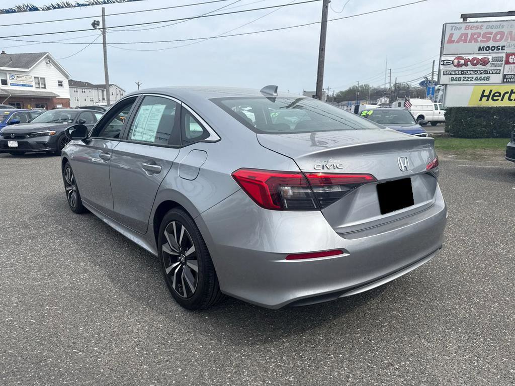 Used 2023 Honda Civic EX image 4