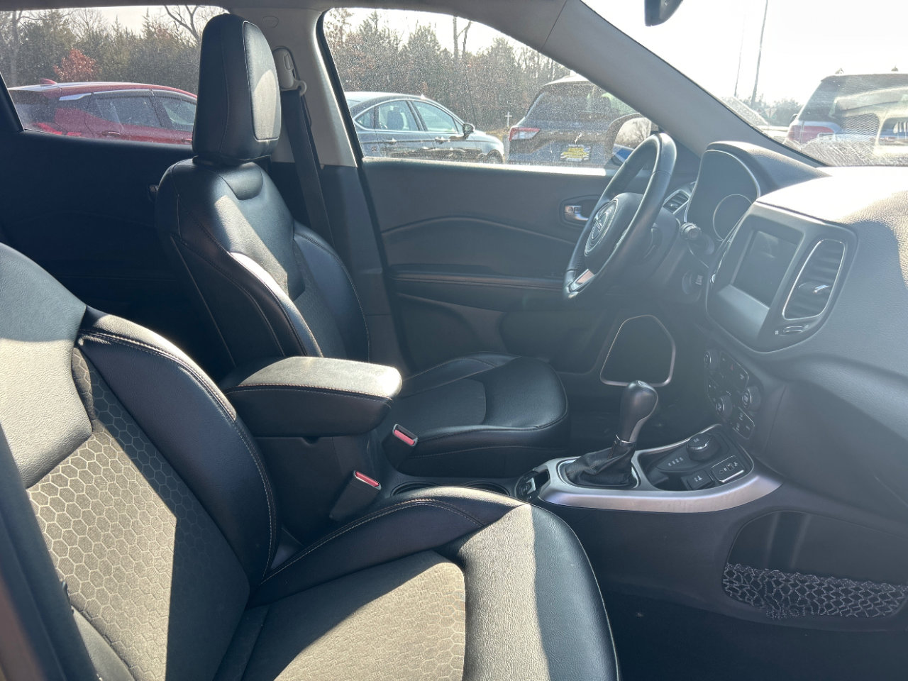 Used 2017 Jeep Compass Latitude w/ Popular Equipment Group image 25