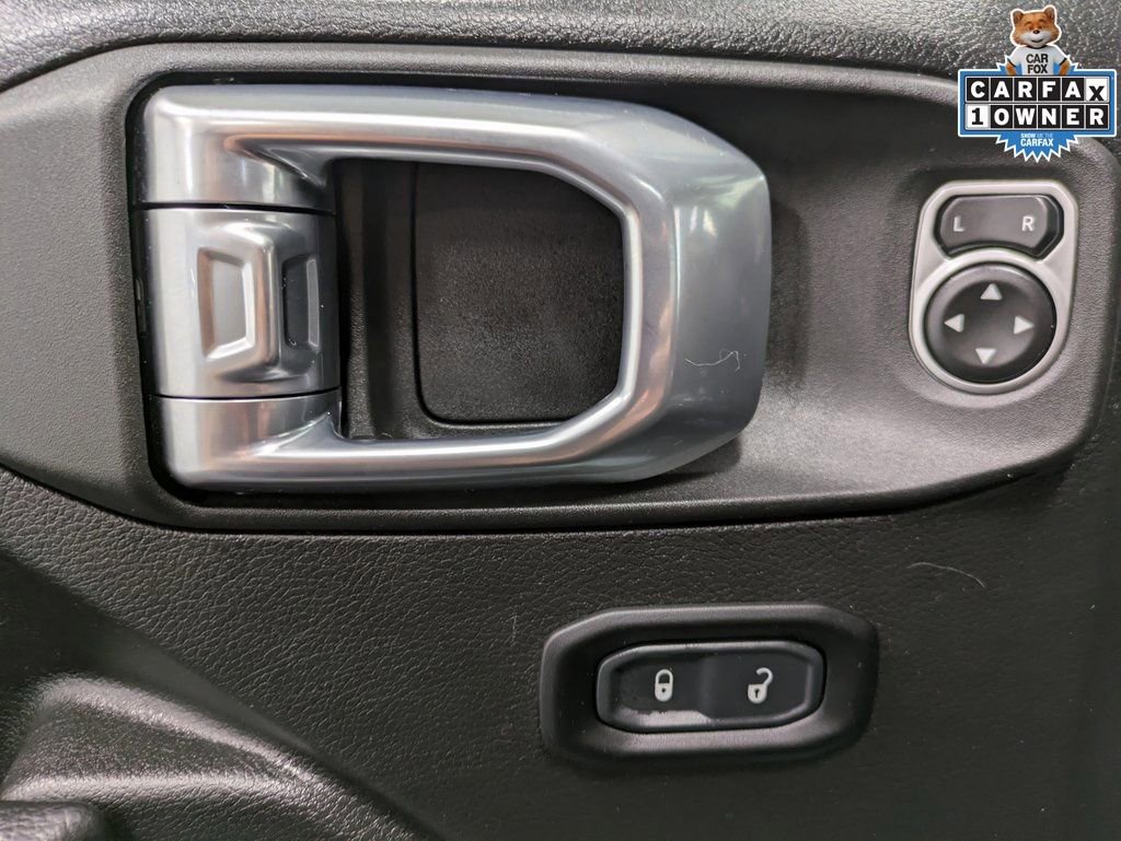 Used 2024 Jeep Wrangler Willys image 10