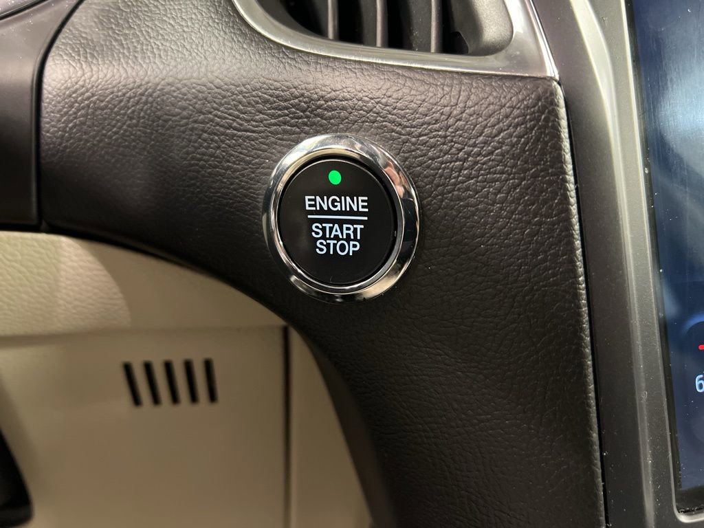 Certified 2021 Ford Edge Titanium w/ Class II Trailer Tow Package AWD/4WD image 17