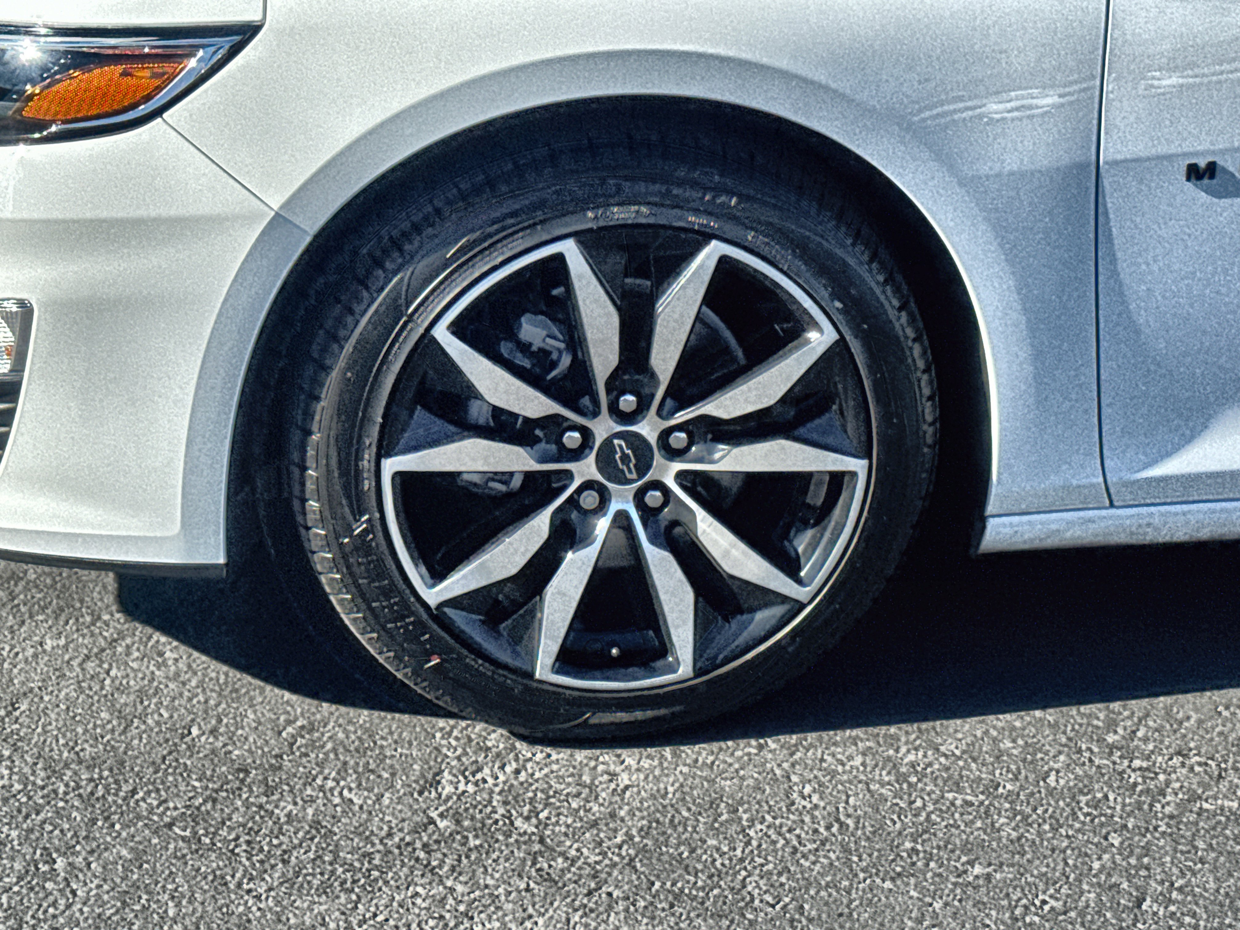 Used 2022 Chevrolet Malibu RS image 32