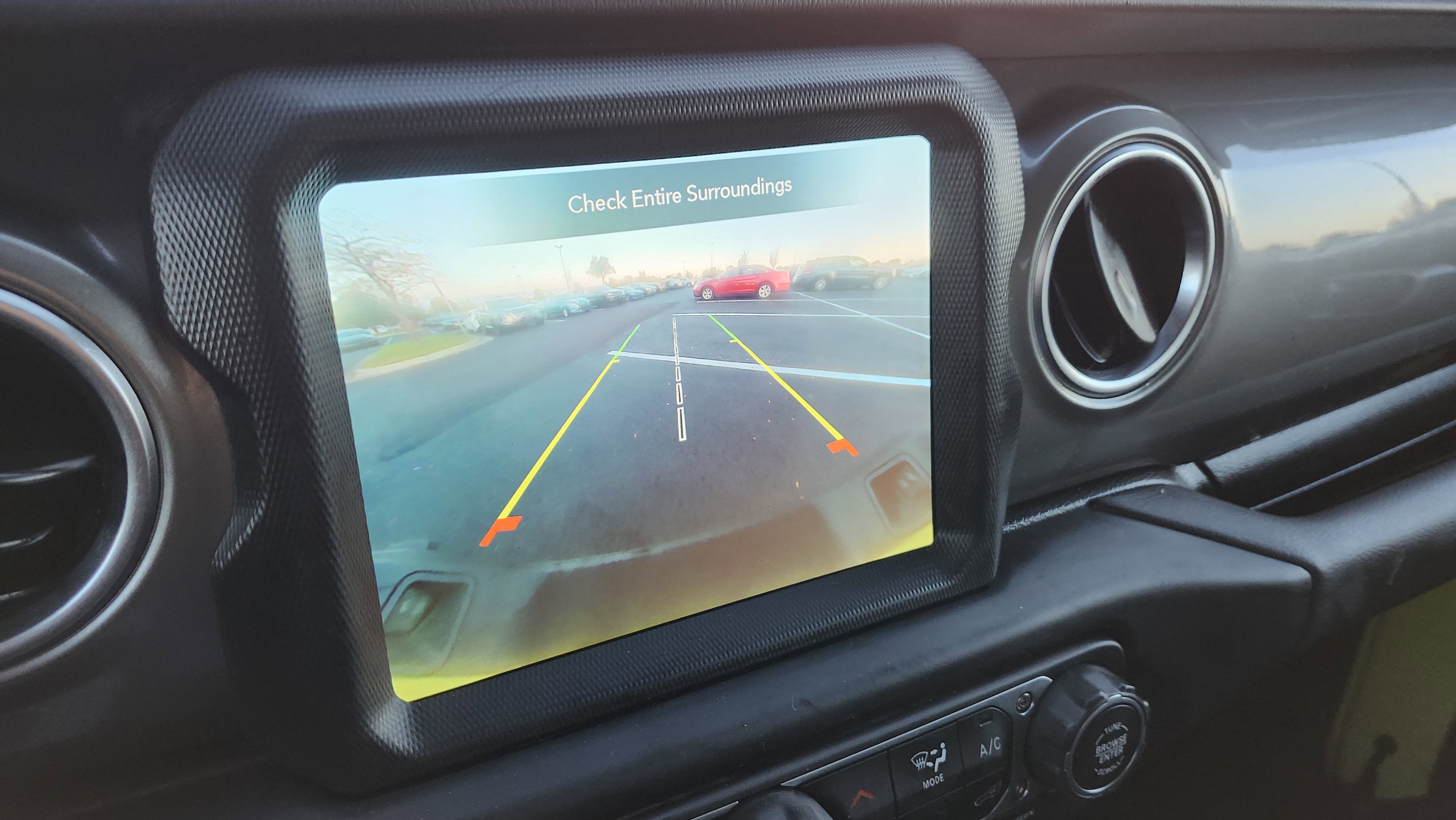 Used 2023 Jeep Gladiator Overland w/ Cold Weather Group image 22