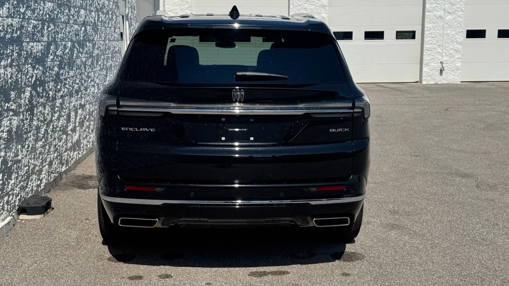 Used 2025 Buick Enclave Avenir w/ LPO, Floor Liner Package FWD image 4