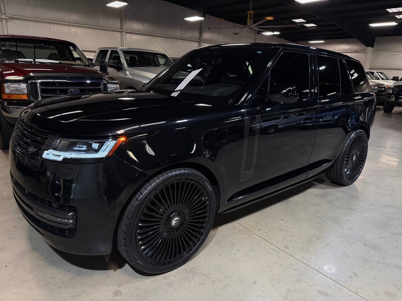 Used 2023 Land Rover Range Rover SE AWD/4WD image 6