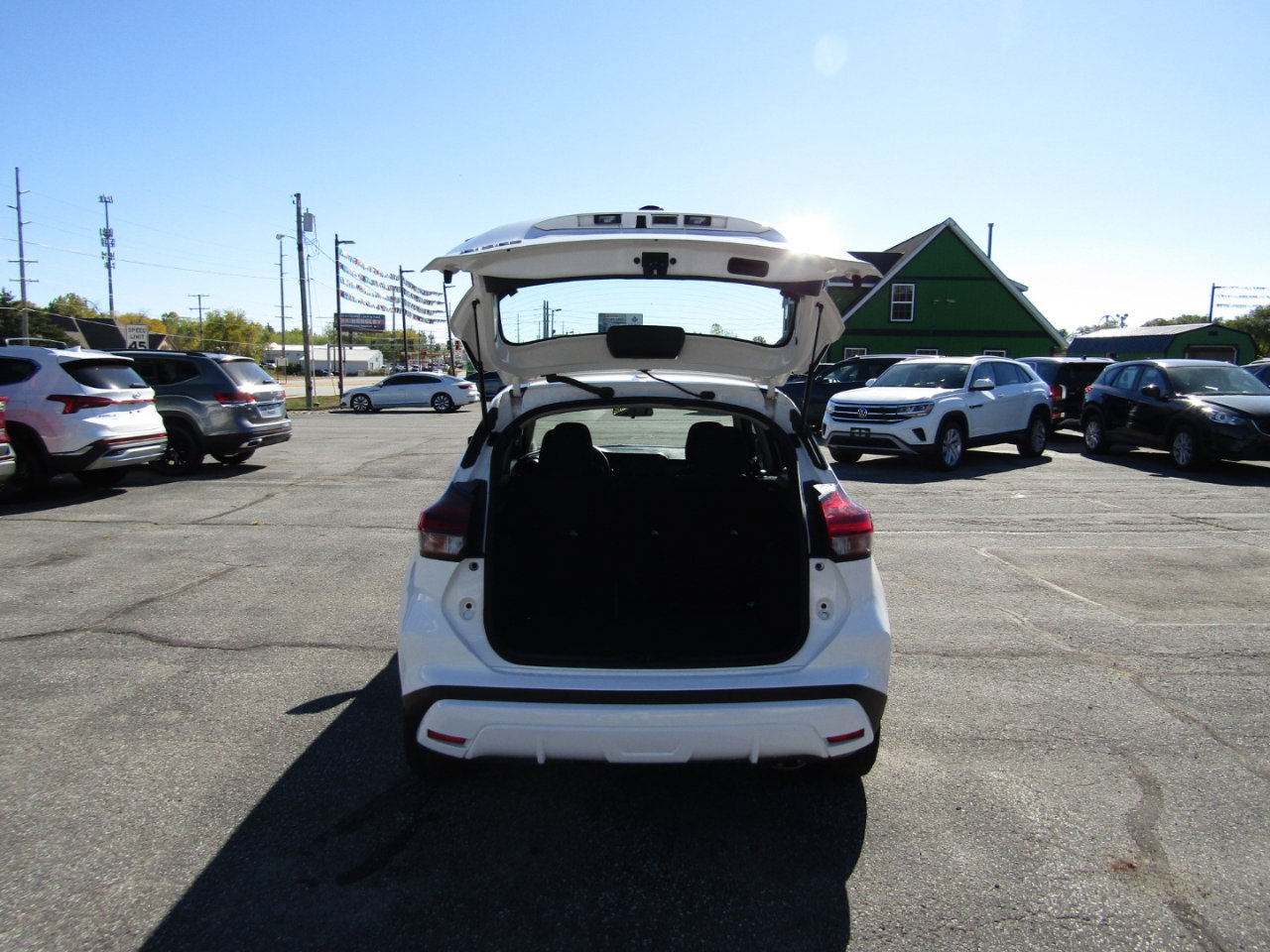 Used 2023 Nissan Kicks S image 21