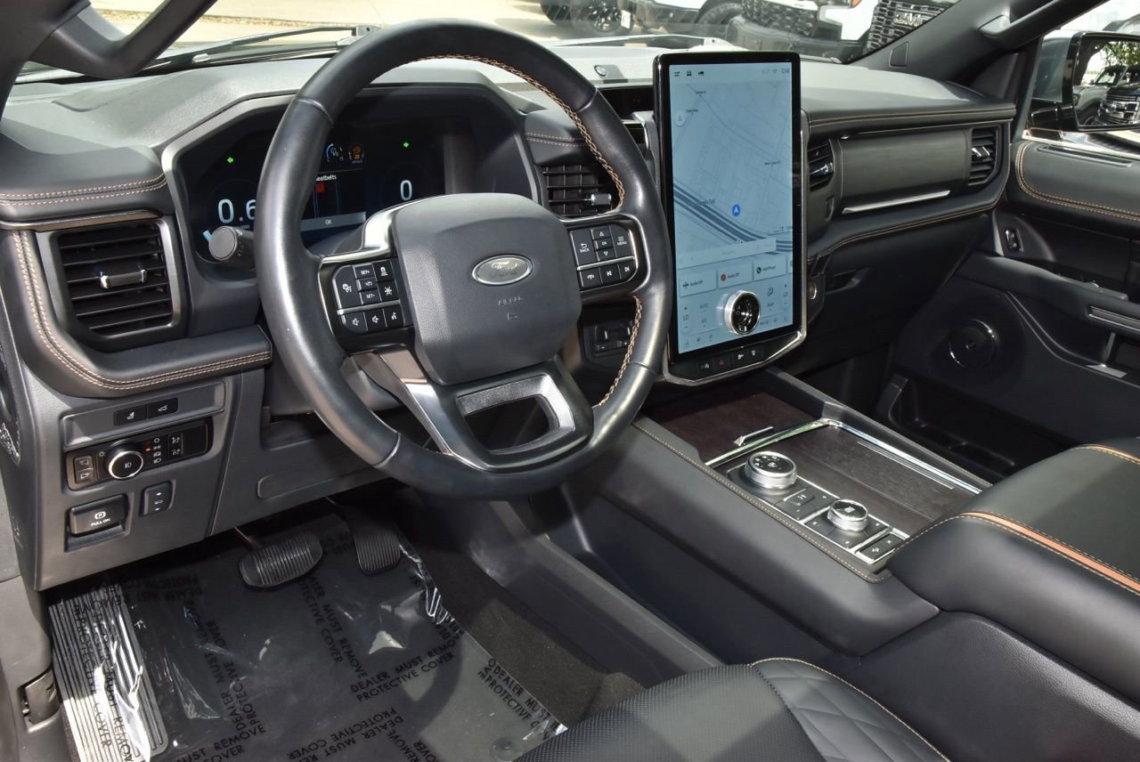 Used 2024 Ford Expedition Max Platinum AWD/4WD image 33