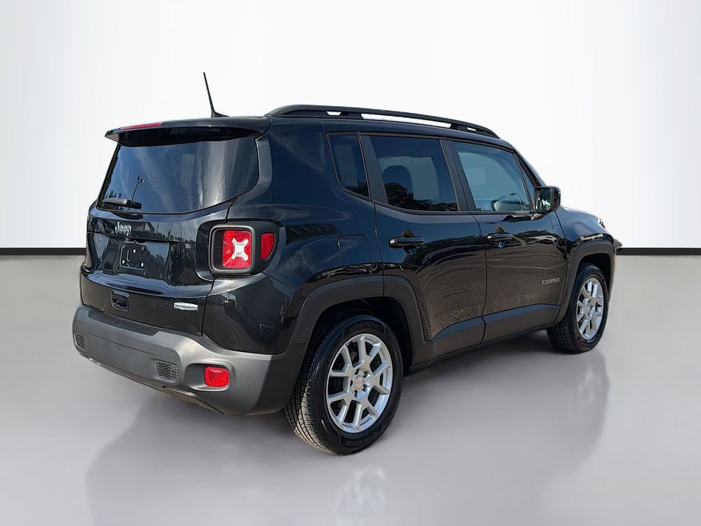 Used 2019 Jeep Renegade Latitude image 3