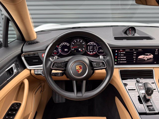 Used 2023 Porsche Panamera 4 Platinum Edition AWD/4WD image 18