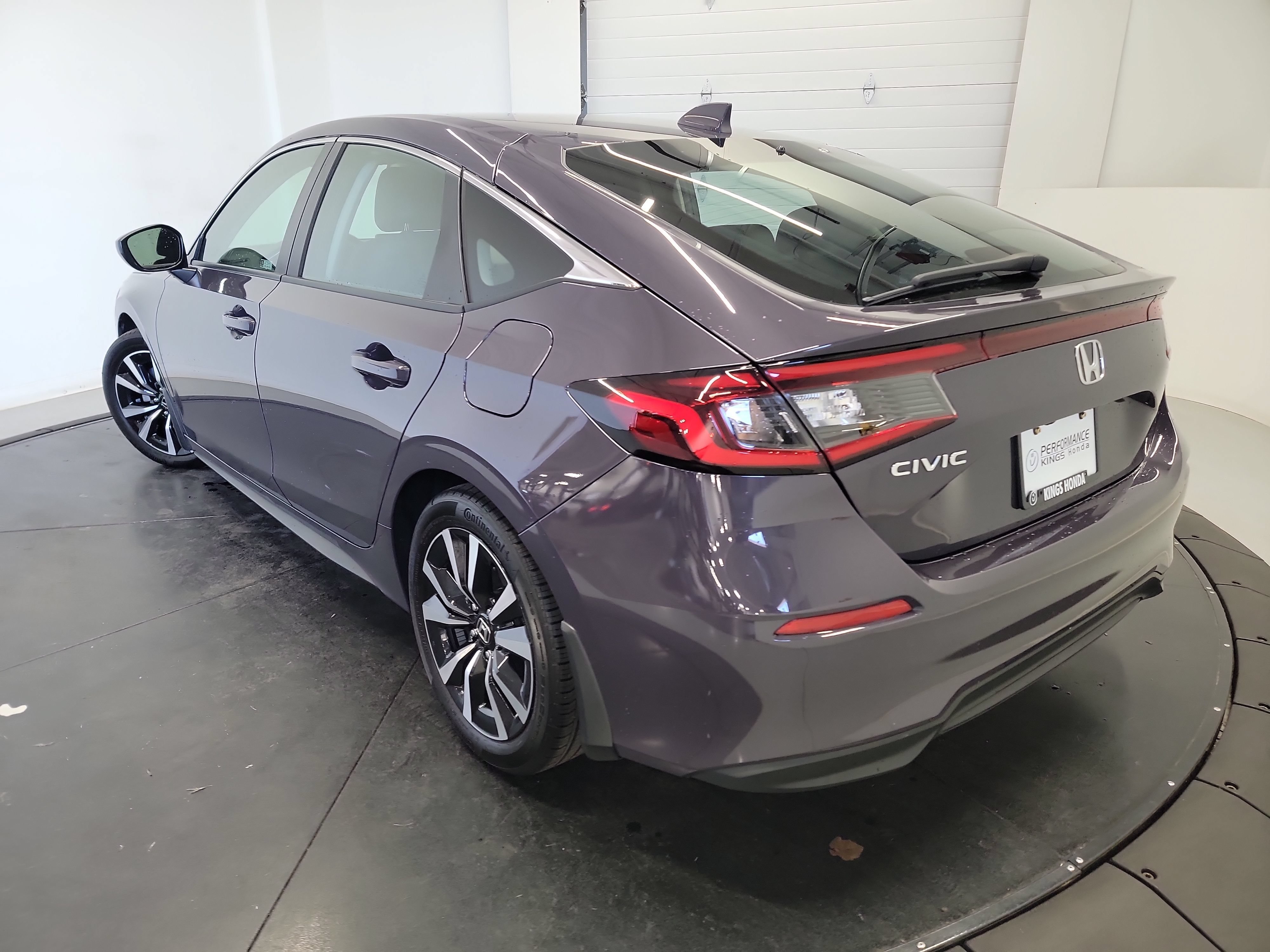 Used 2024 Honda Civic EX-L image 6