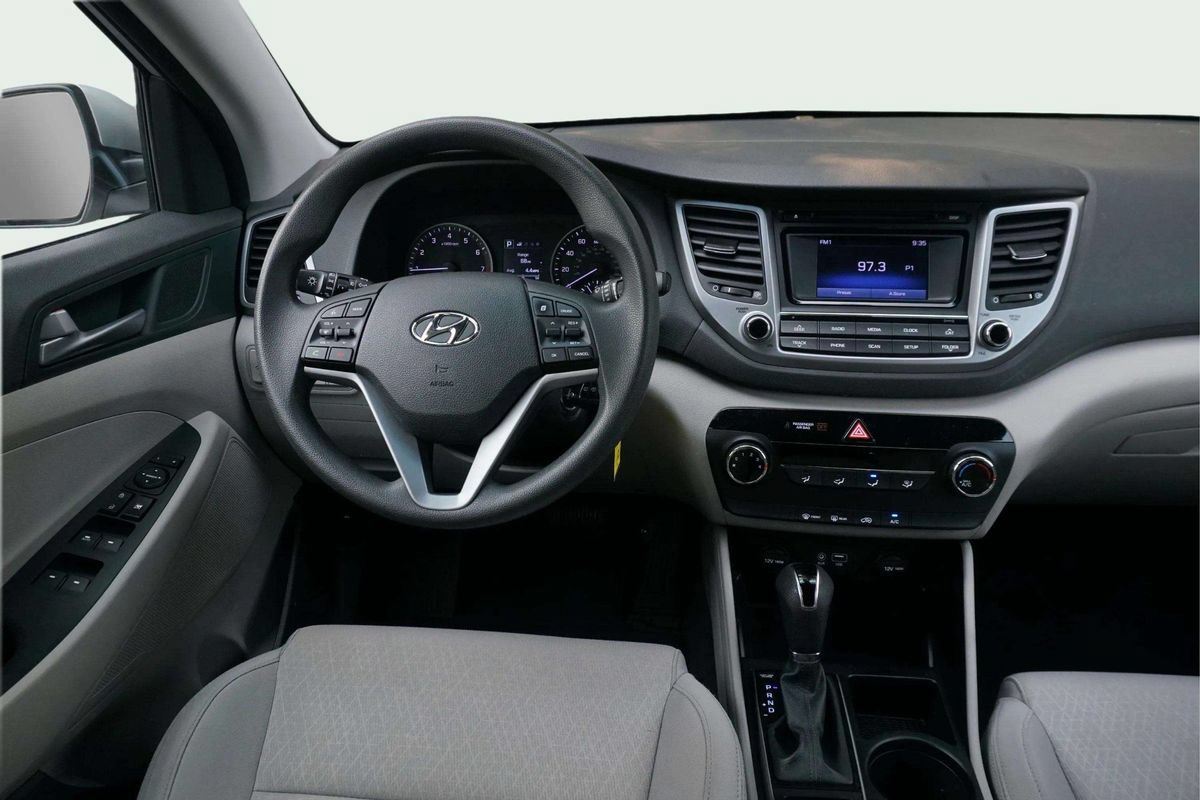 Used 2017 Hyundai Tucson SE w/ SE Popular Package 02 AWD/4WD image 18