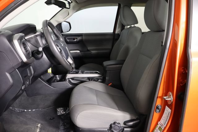 Used 2018 Toyota Tacoma SR5 RWD image 11