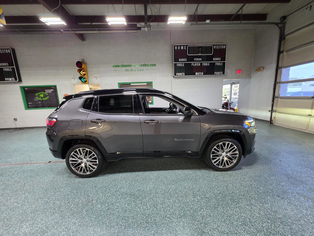 Used 2022 Jeep Compass Limited w/ Elite Group image 5