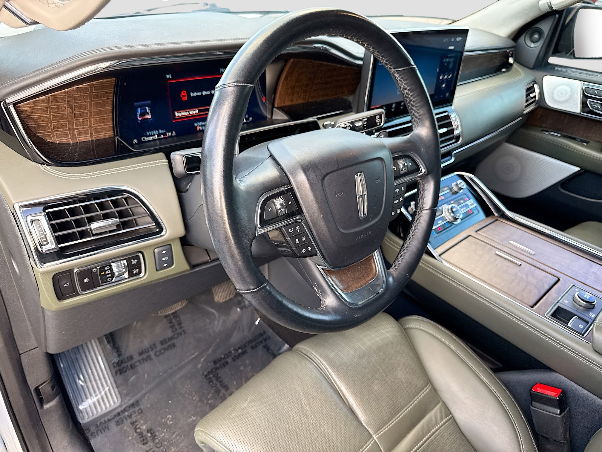 Used 2023 Lincoln Navigator Black Label image 26