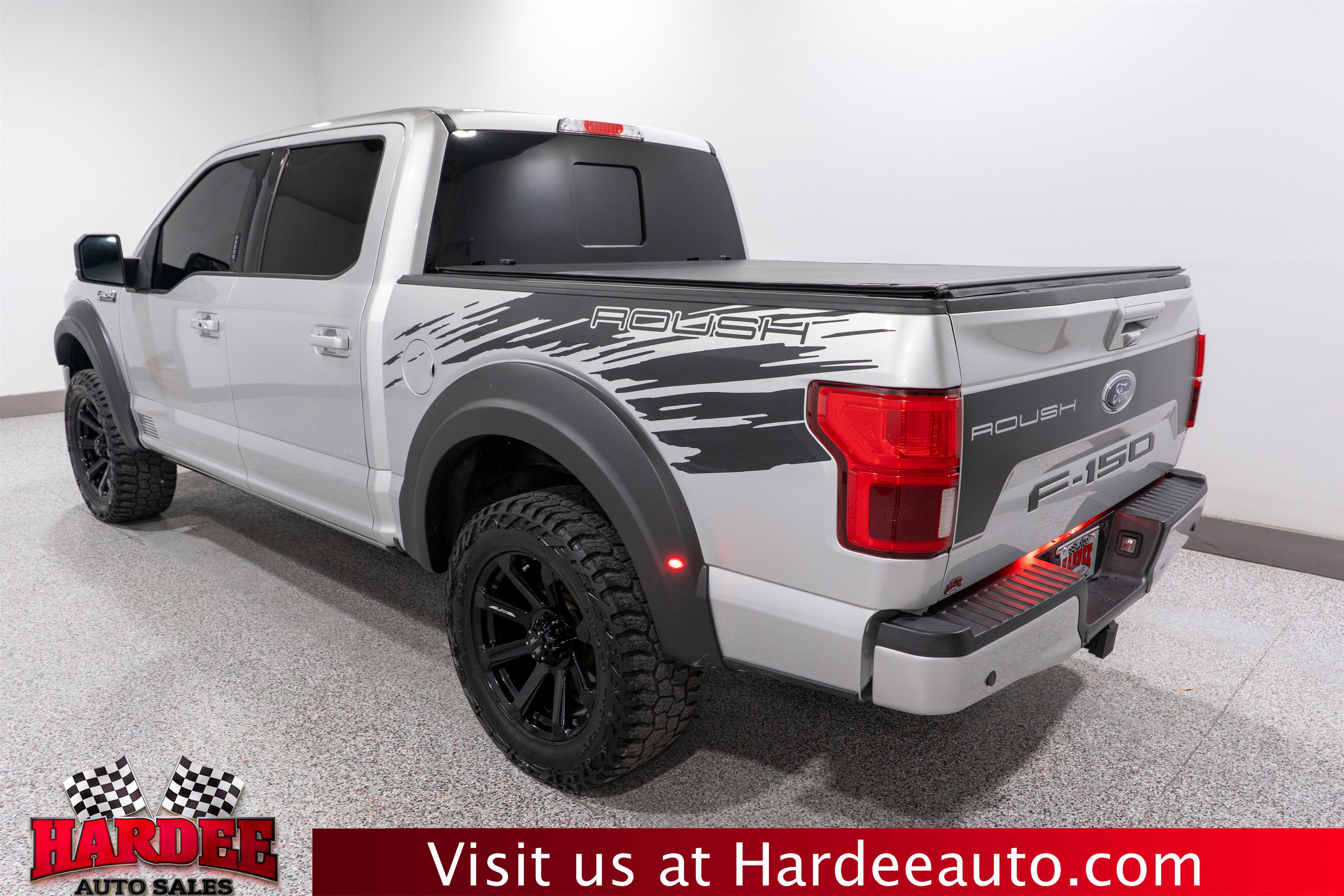 Used 2018 Ford F150 Lariat w/ Equipment Group 502A Luxury AWD/4WD image 3
