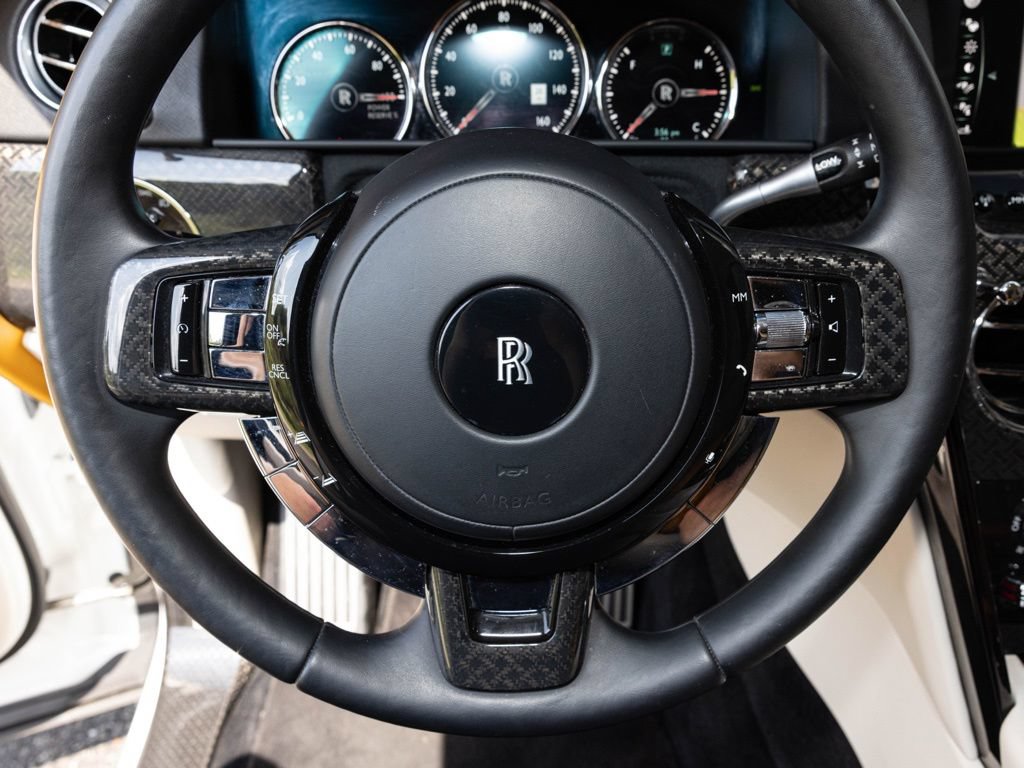 Certified 2022 Rolls-Royce Cullinan Black Badge w/ Dark Exterior Package AWD/4WD image 36