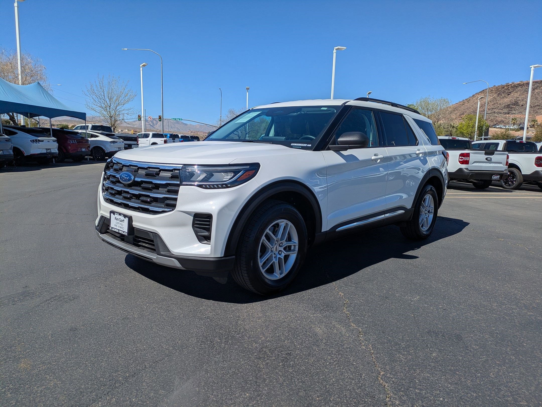 Used 2025 Ford Explorer Active image 7