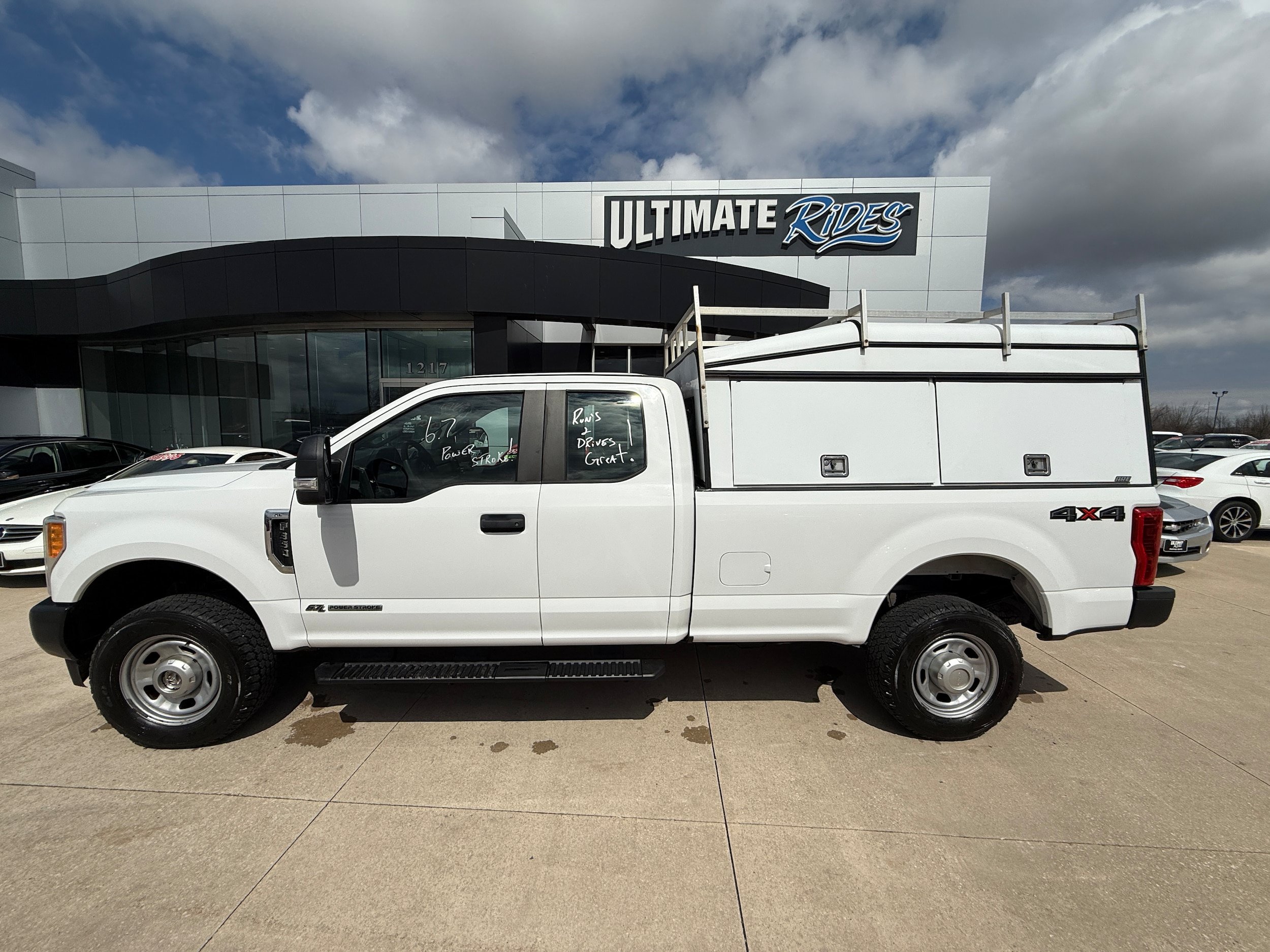 Used 2017 Ford F350 XL w/ Power Equipment Group AWD/4WD image 2