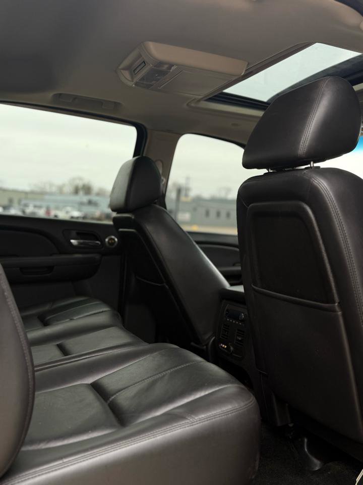 Used 2009 Chevrolet Avalanche LT image 8