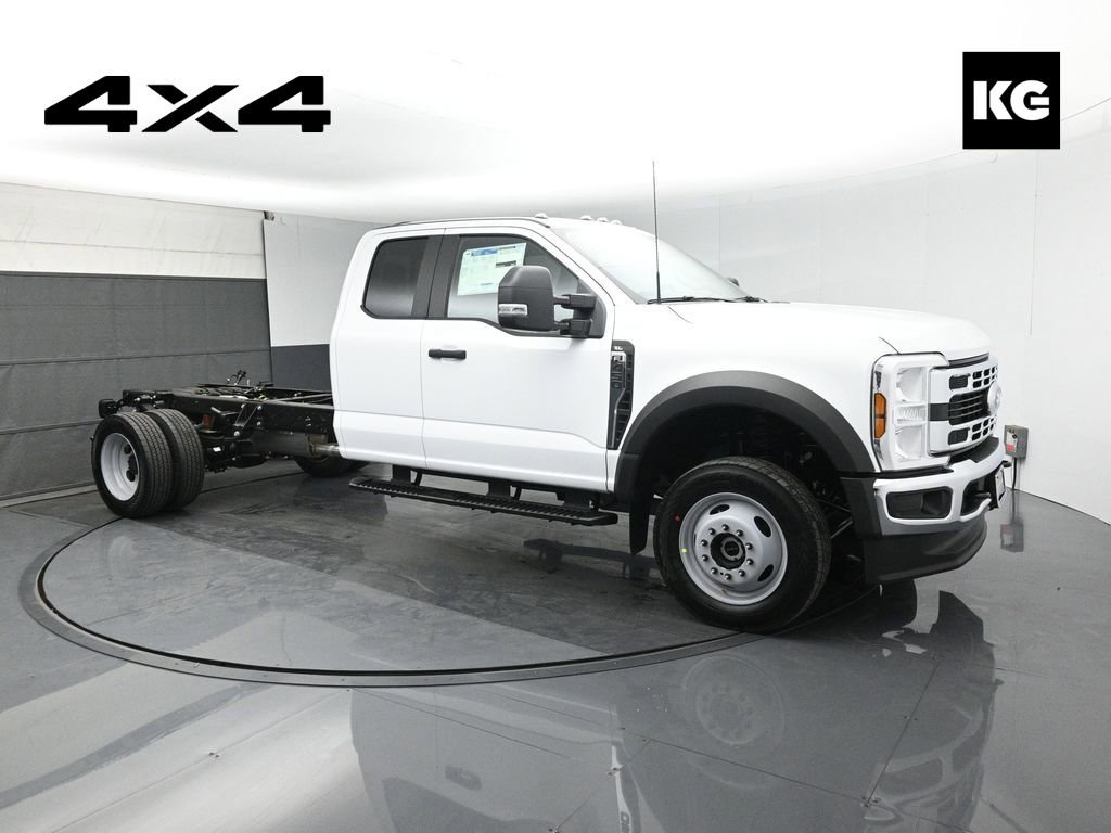New 2025 Ford F450 XL w/ XL Chrome Package