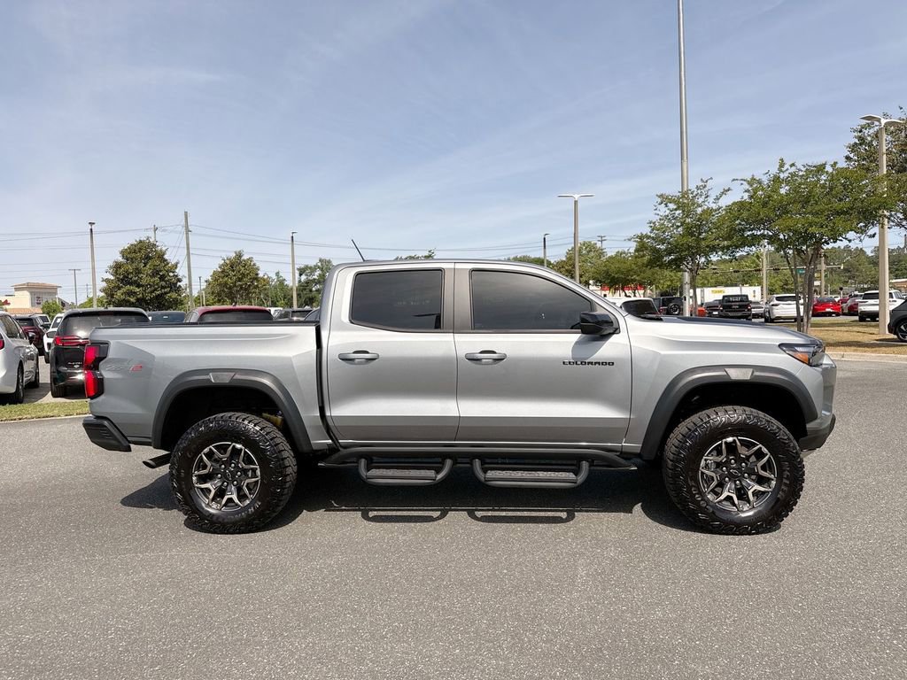 Used 2025 Chevrolet Colorado ZR2 image 2