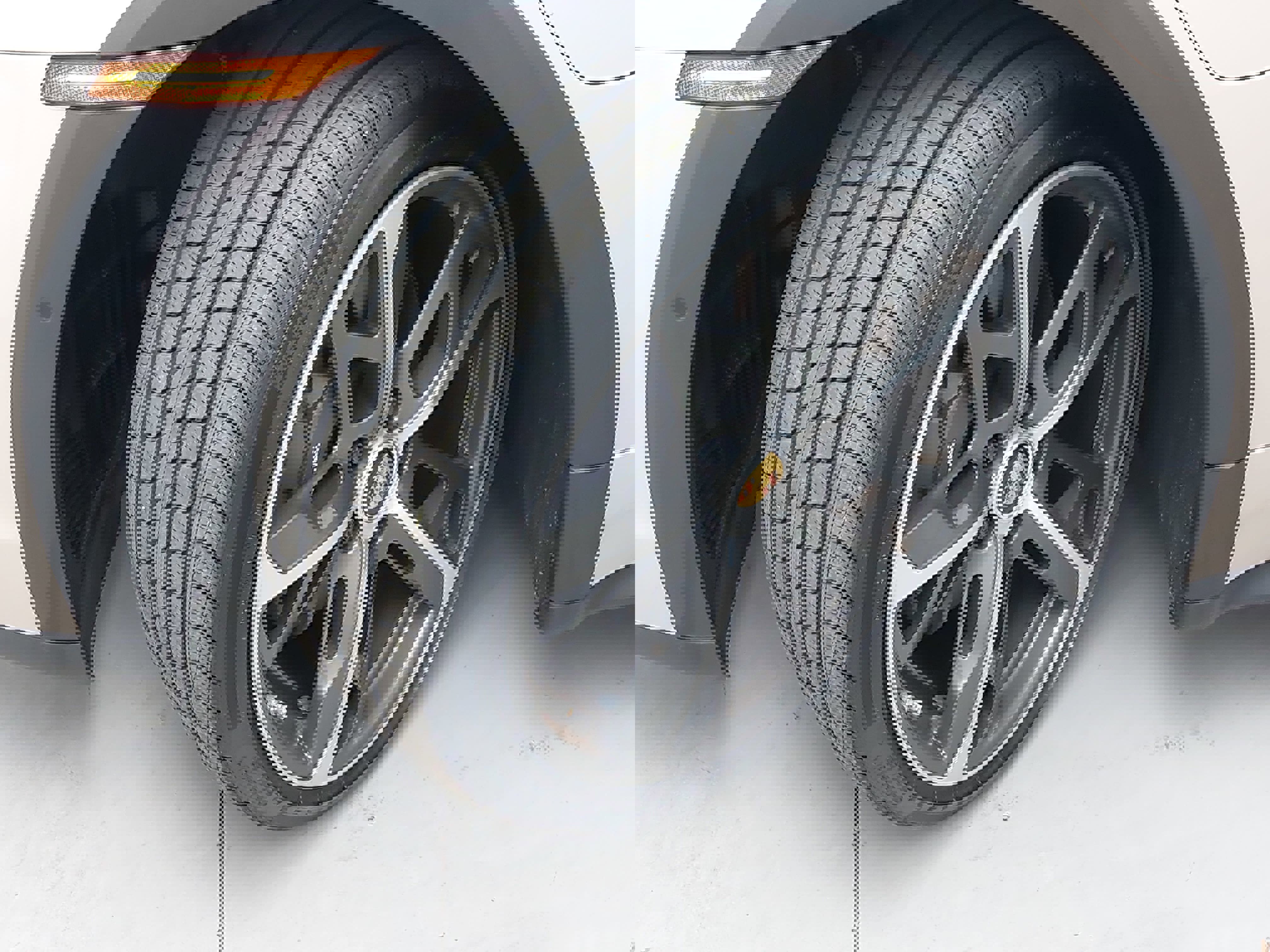 Used 2023 Porsche Taycan 4 Cross Turismo image 35