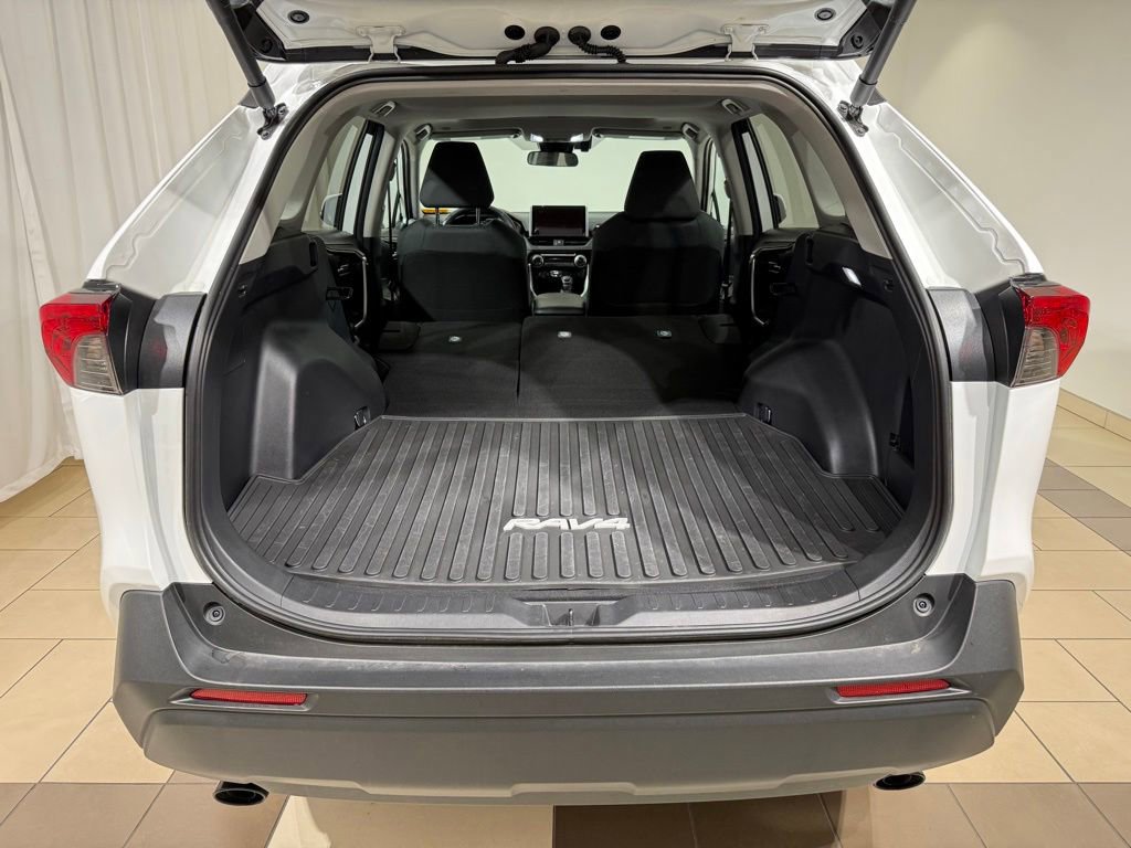 Certified 2025 Toyota RAV4 XLE AWD/4WD image 12