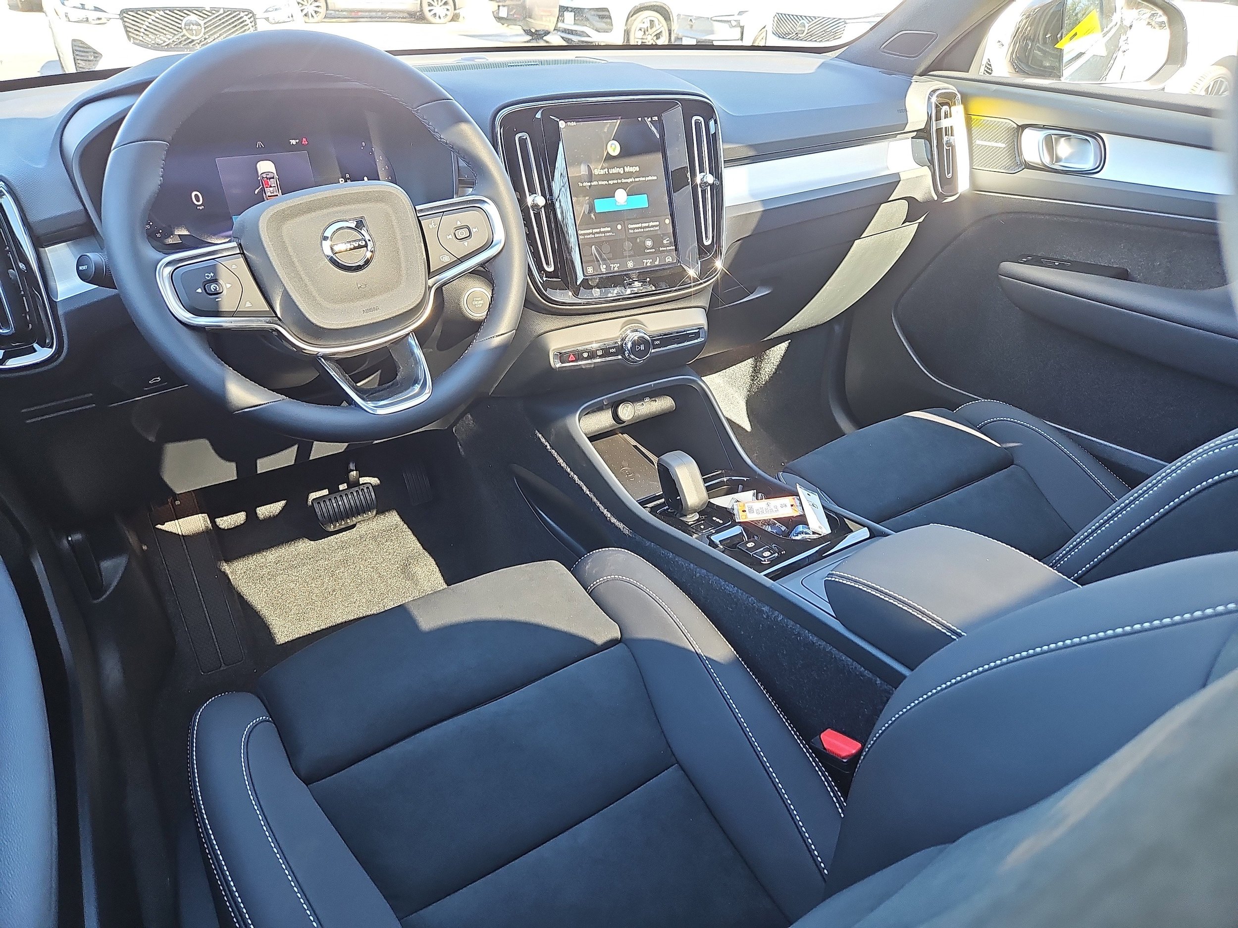 New 2026 Volvo XC40 B5 Ultra w/ Protection Package Premier AWD/4WD image 3
