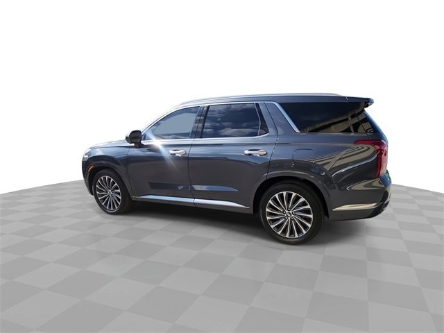 Used 2024 Hyundai Palisade Calligraphy image 6