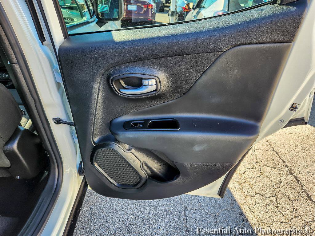 Certified 2023 Jeep Renegade Latitude AWD/4WD image 22