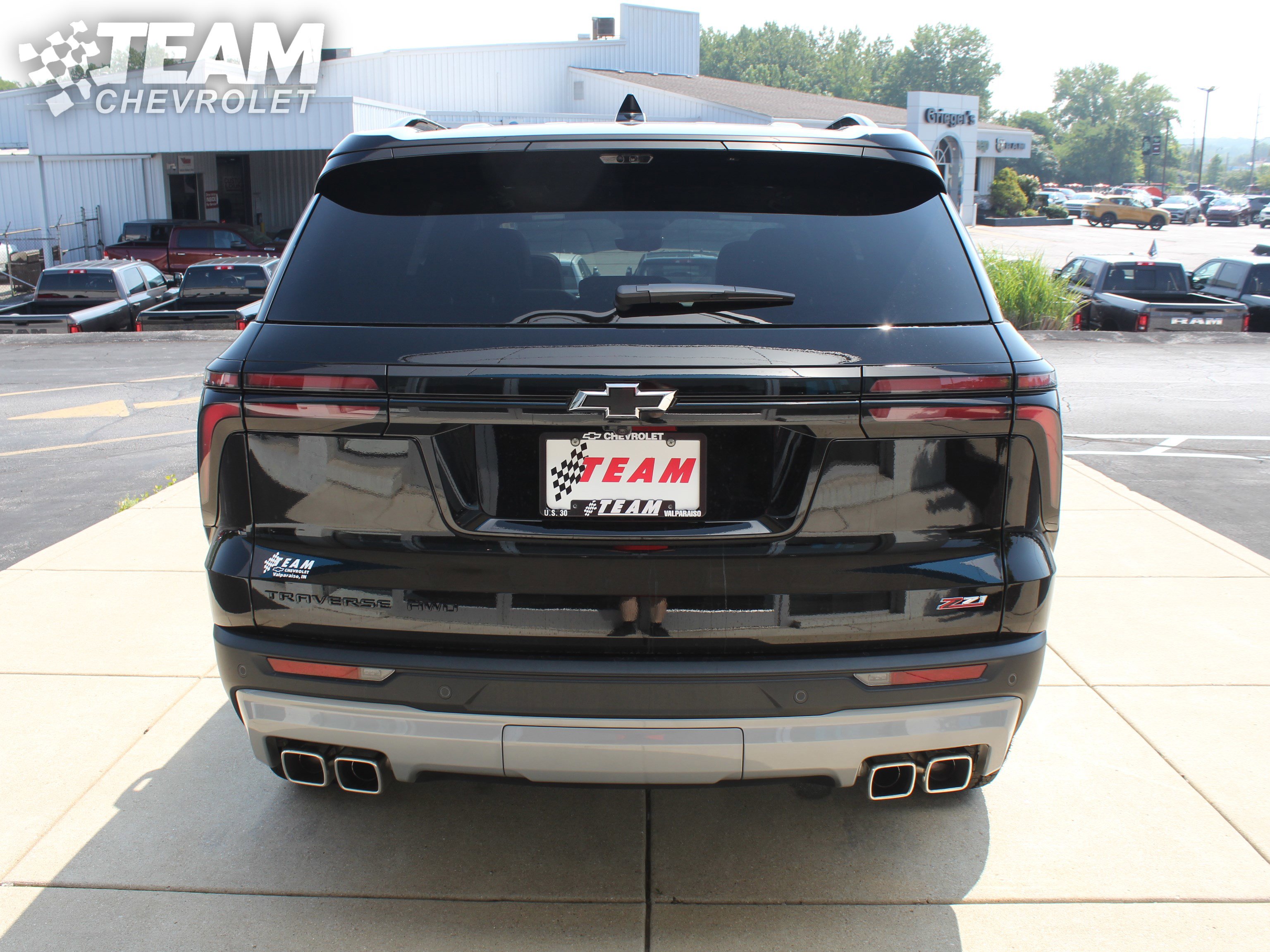 New 2026 Chevrolet Traverse Z71 w/ Enhanced Driving Package image 5
