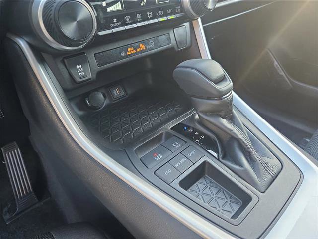 Used 2023 Toyota RAV4 LE image 11