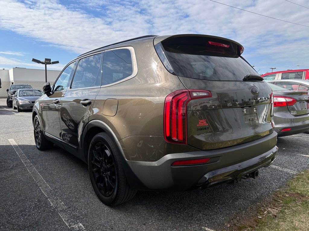 Used 2021 Kia Telluride SX w/ SX Prestige Package image 3