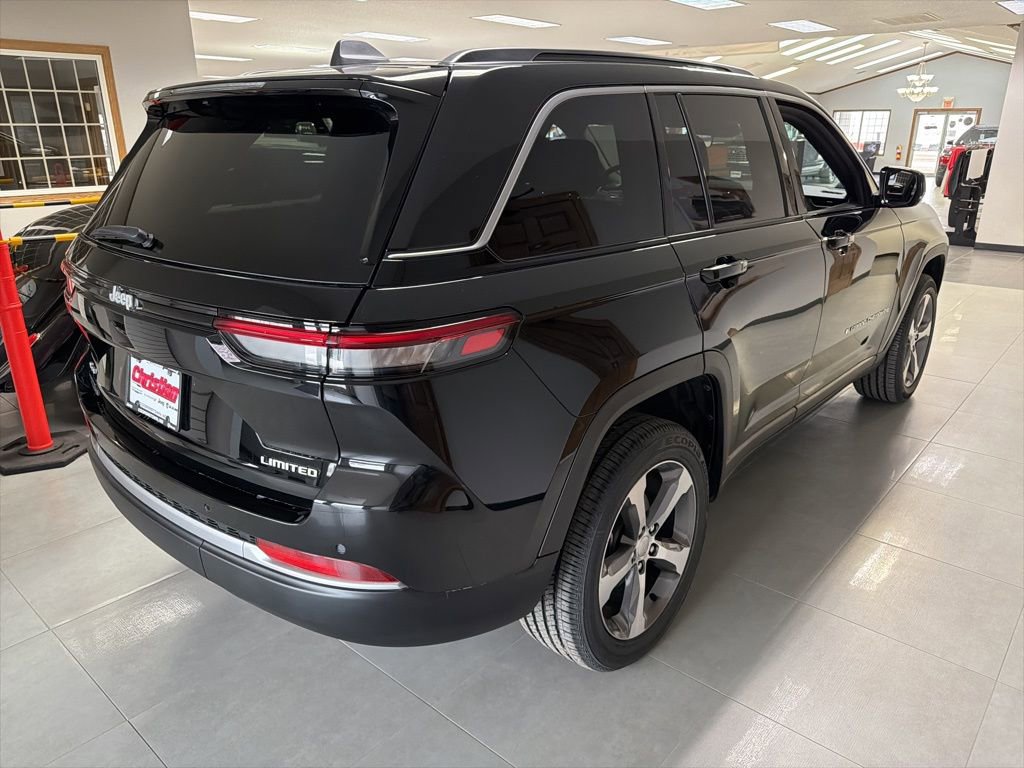 New 2026 Jeep Grand Cherokee Limited w/ Trailer Tow Package image 5