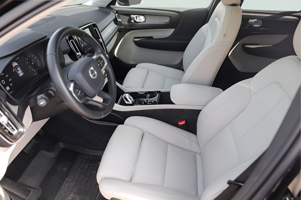 Used 2020 Volvo XC40 T5 Inscription w/ Protection Package Premier AWD/4WD image 12