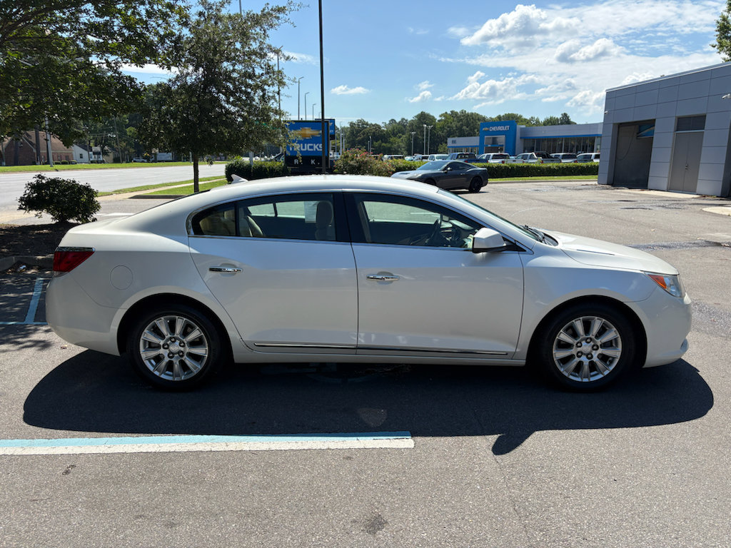 Used 2011 Buick LaCrosse CX FWD image 4