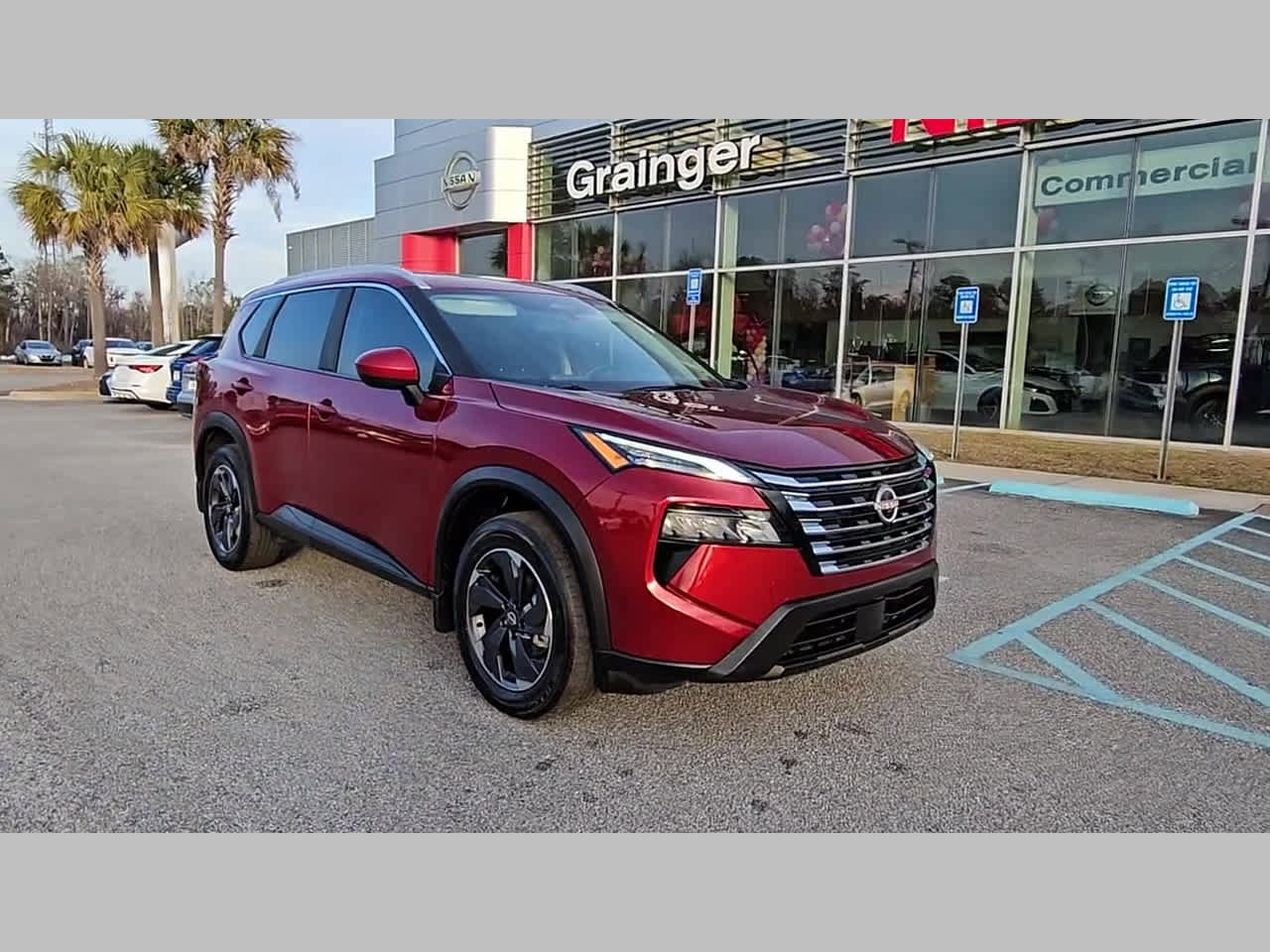 Used 2024 Nissan Rogue SV w/ SV Premium Package image 18