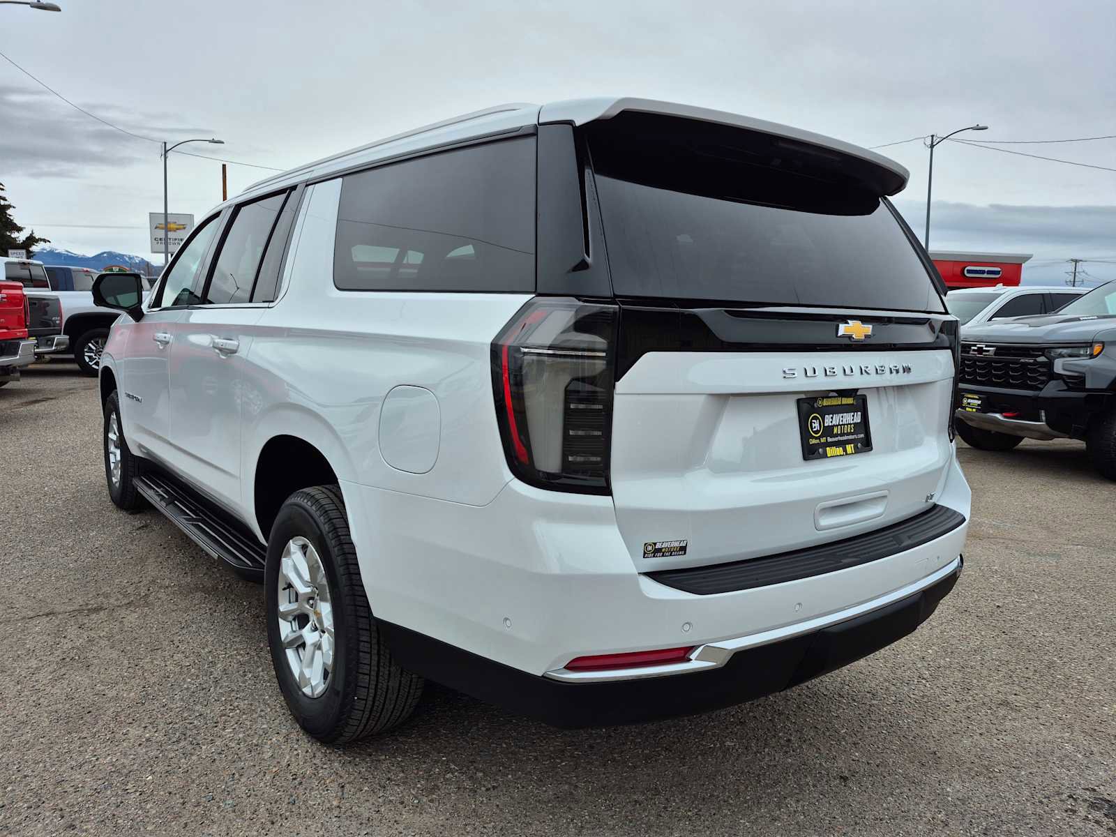 New 2026 Chevrolet Suburban LT w/ Comfort Package AWD/4WD image 9