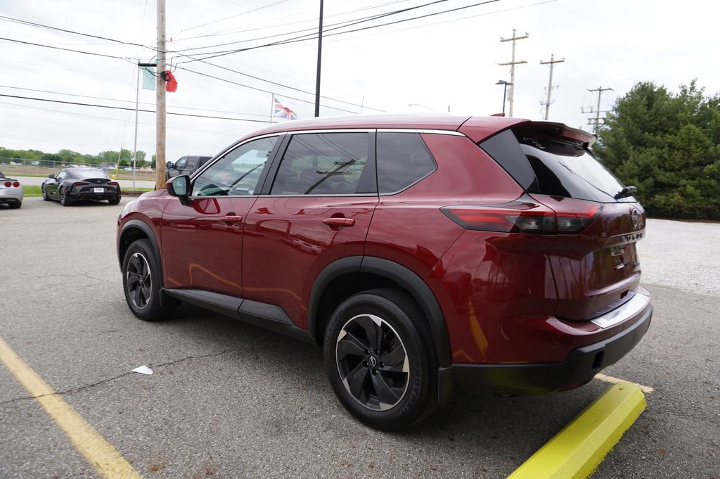 Used 2024 Nissan Rogue SV w/ SV Premium Package AWD/4WD image 5