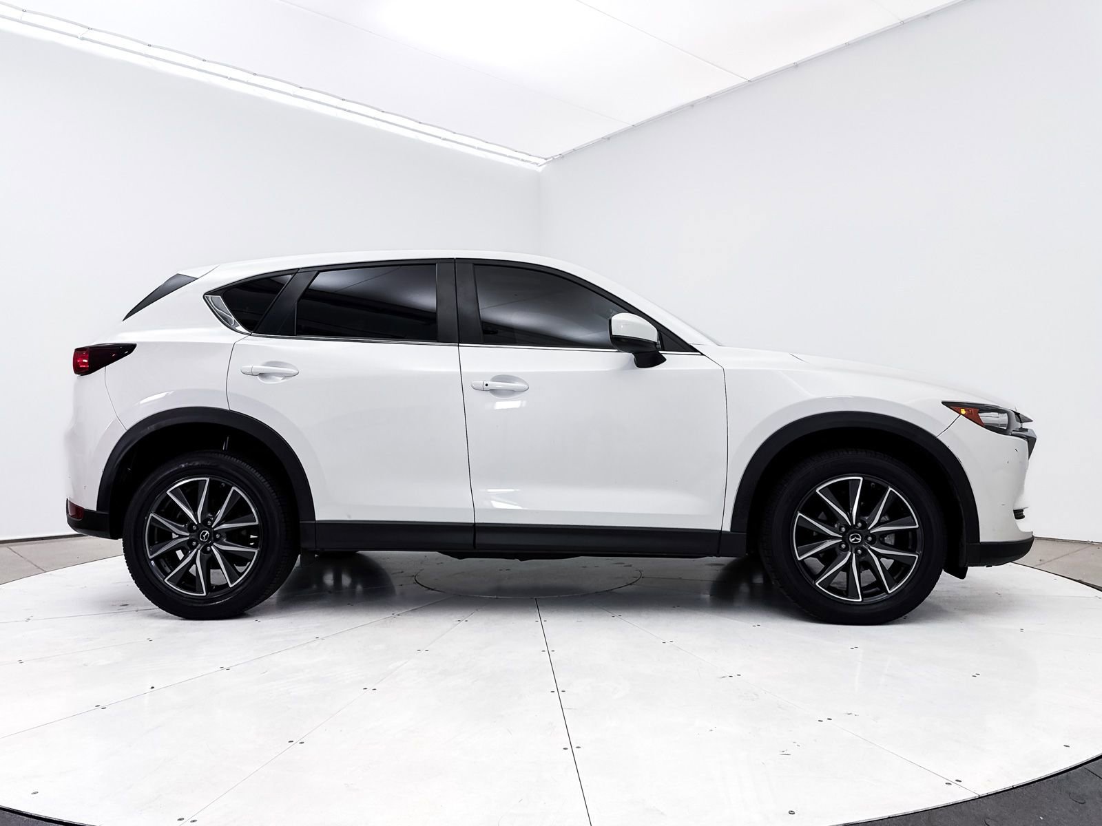 Used 2018 MAZDA CX-5 Touring w/ Preferred Equipment Package image 41
