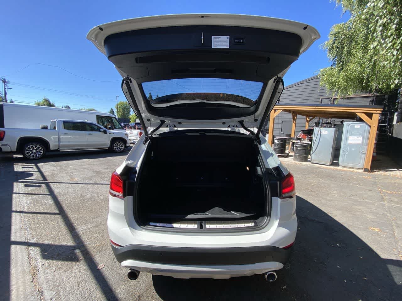 Used 2021 BMW X1 xDrive28i w/ Premium Package AWD/4WD image 30