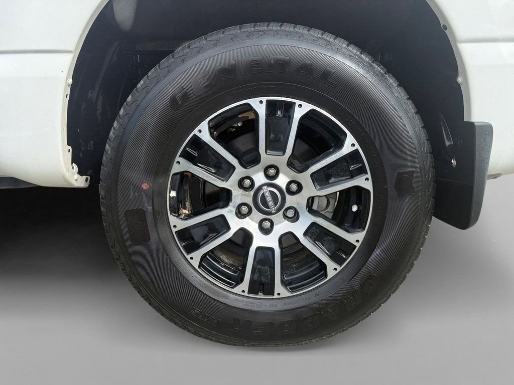 Used 2024 Nissan Titan SV w/ Accessory Utility Package image 37