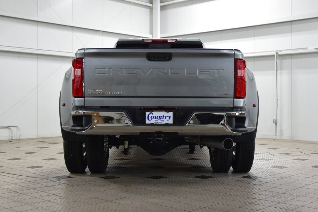 New 2026 Chevrolet Silverado 3500 LT w/ All Star Edition AWD/4WD image 7