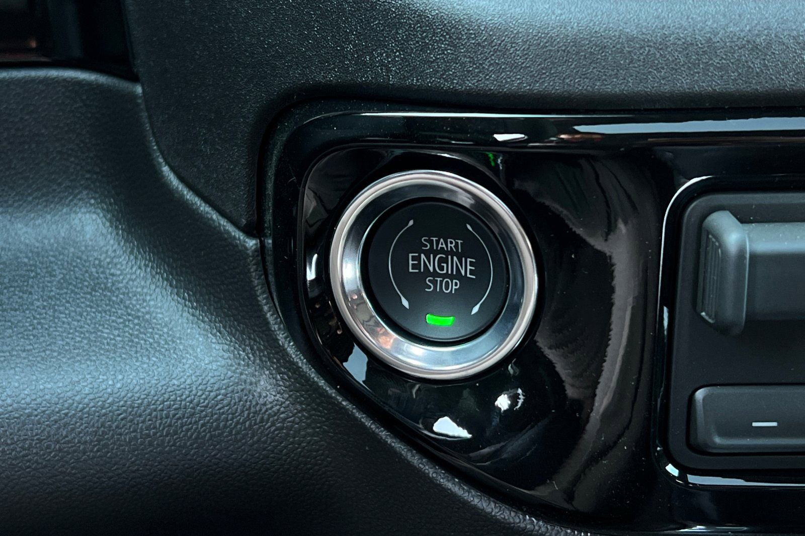 New 2026 GMC Sierra 1500 SLT w/ SLT Premium Plus Package image 21