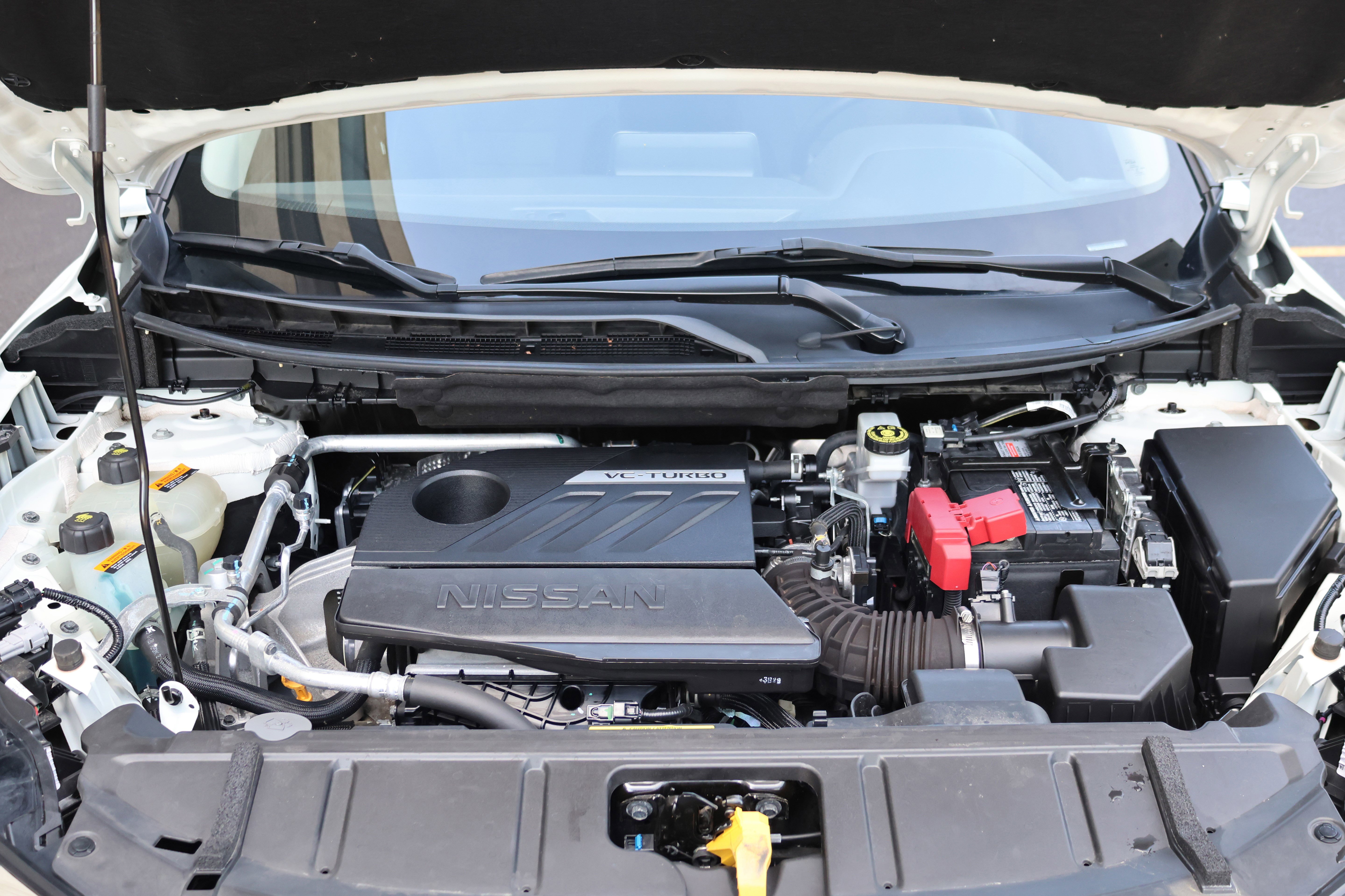 Used 2024 Nissan Rogue SV AWD/4WD image 13