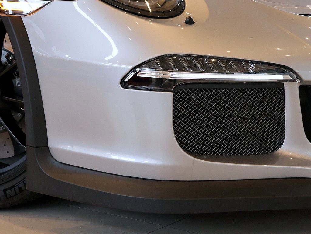 Used 2016 Porsche 911 GT3 RS image 34