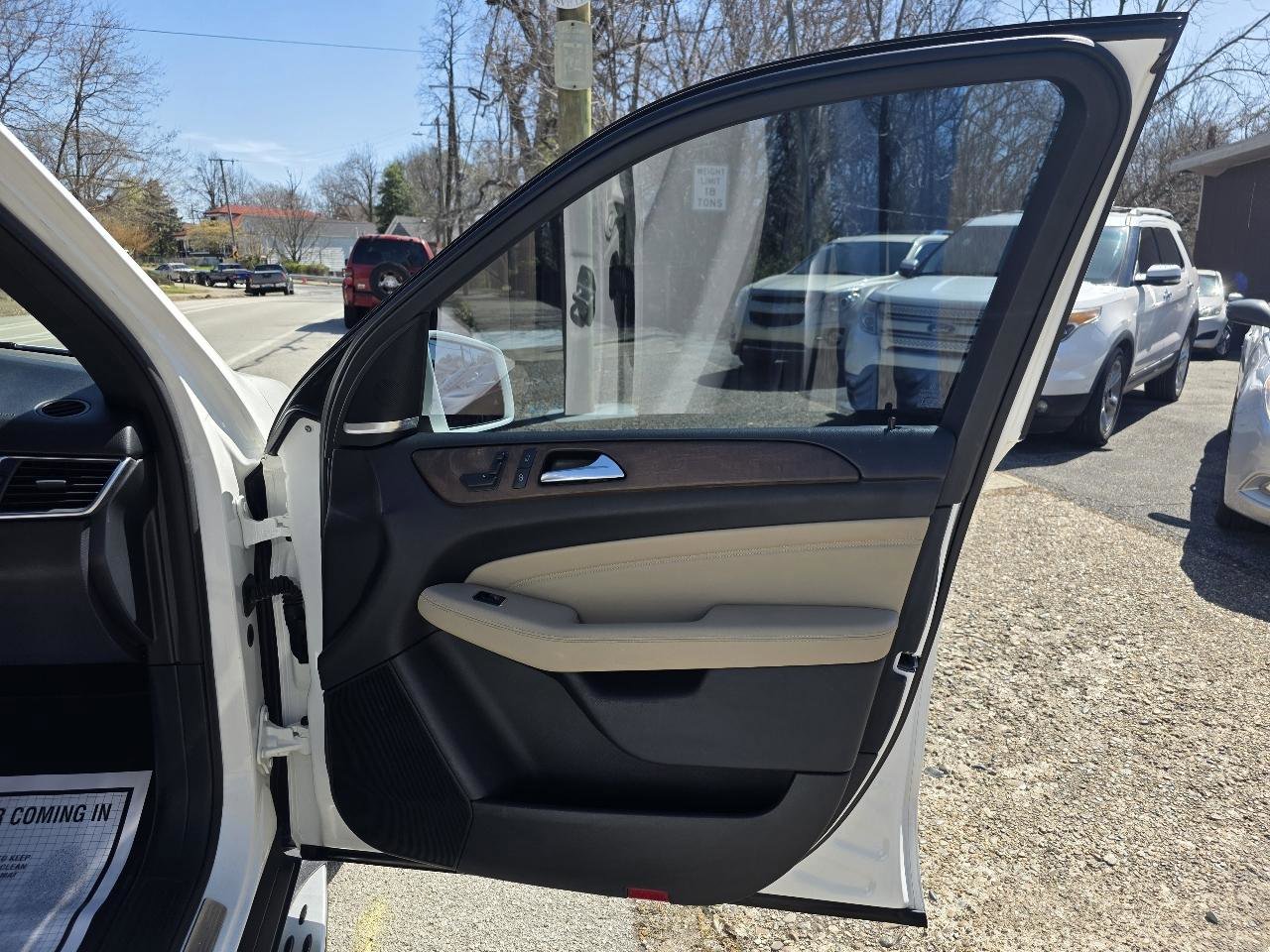 Used 2015 Mercedes-Benz ML 350 2WD image 21