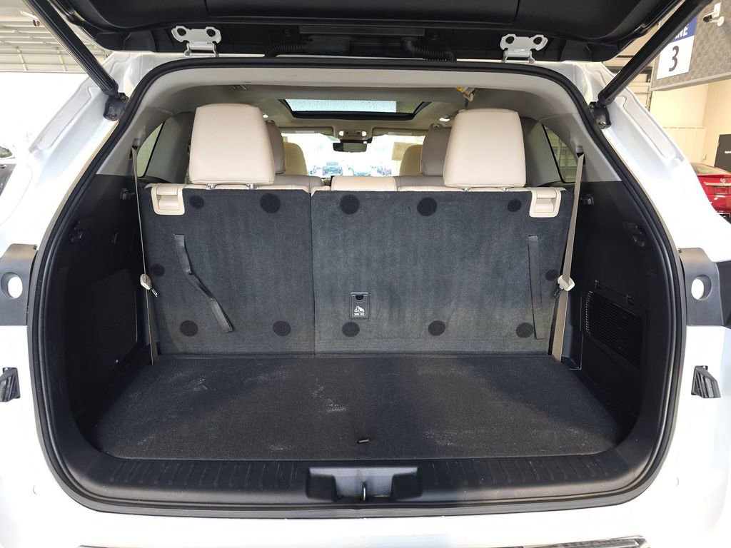 Used 2022 Toyota Highlander Platinum image 18