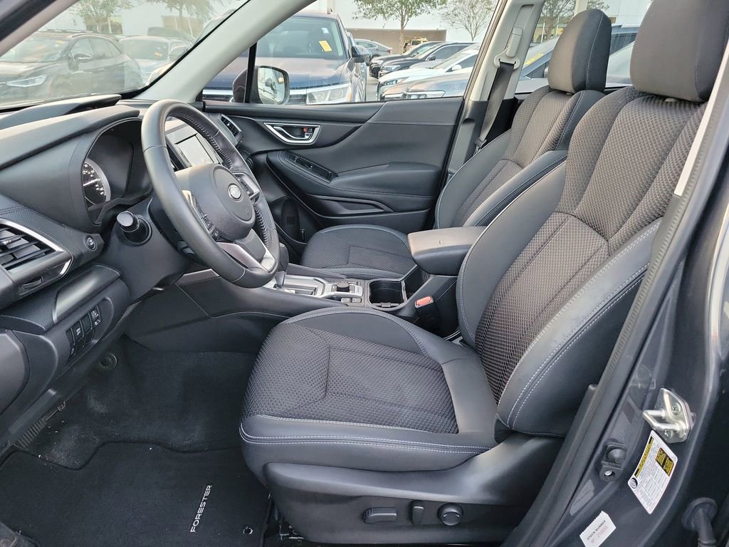 Used 2021 Subaru Forester Premium image 14